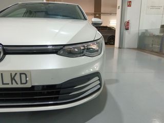 Volkswagen Golf Style eTSI
