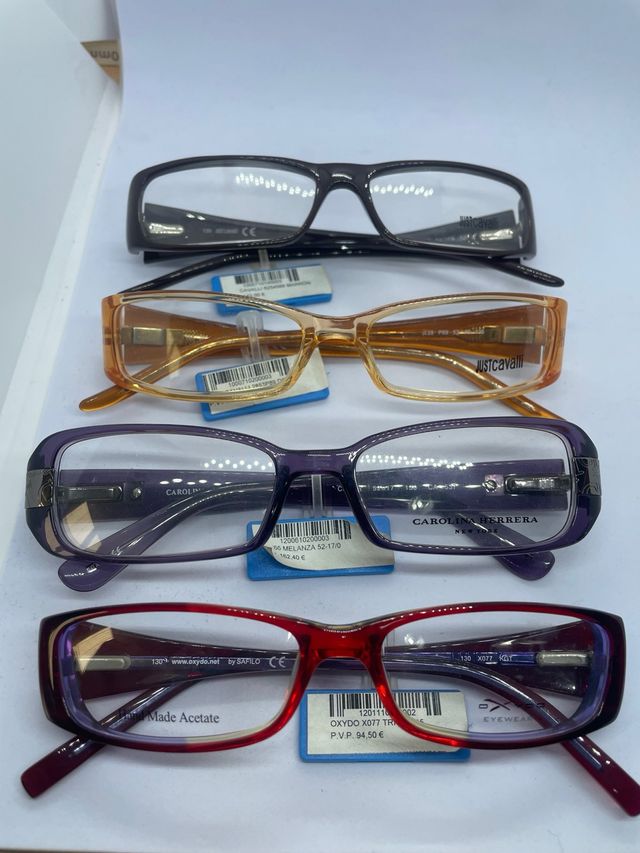 Monturas de Gafas de Marca, cada una 40