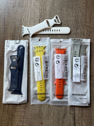 Apple Watch Series 8 45mm. regalo 5 correas.