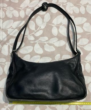 Bolso de hombro Christin de piel negro
