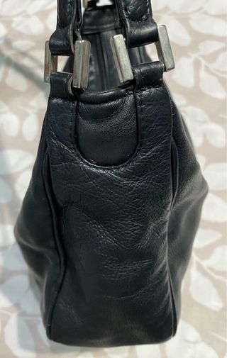 Bolso de hombro Christin de piel negro