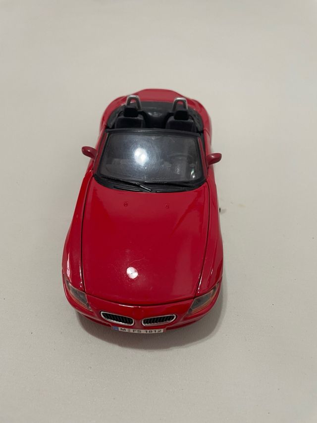 BMW Z4 Cabrio rosso