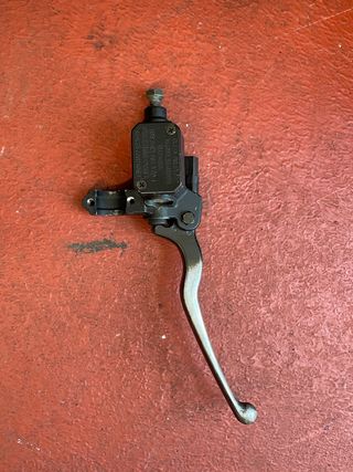 Bomba Freno Derecha Piaggio Beverly 125
