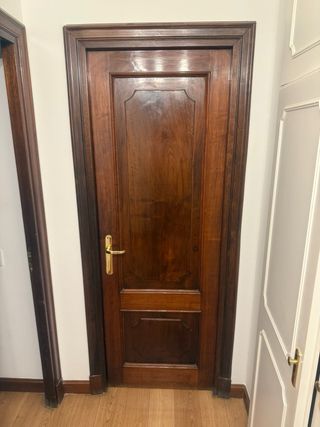 Puerta Madera Sapelli con Cristal