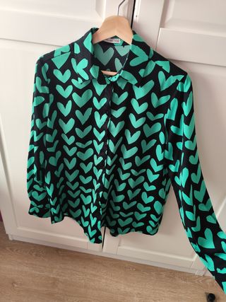 Camisa estampada de corazones