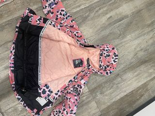 Abrigo niña Hype multicolor
talla 09-10