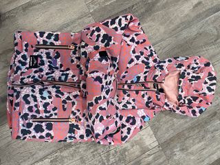 Abrigo niña Hype multicolor
talla 09-10