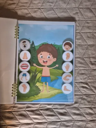 Libro de Actividades Infantil Arcoíris
