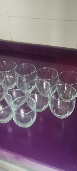 Juego de 14 vasos de cristal