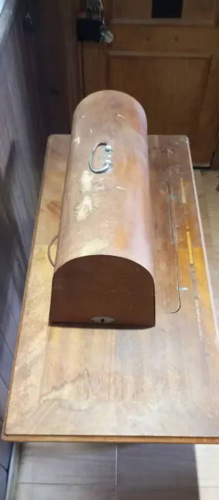 Máquina de coser Singer con mueble Alfa