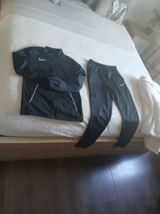 Chándal Nike niño negro