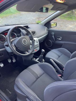 Renault Clio Sport