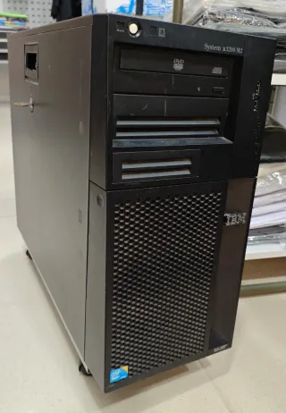 Servidor IBM System x3200 M2