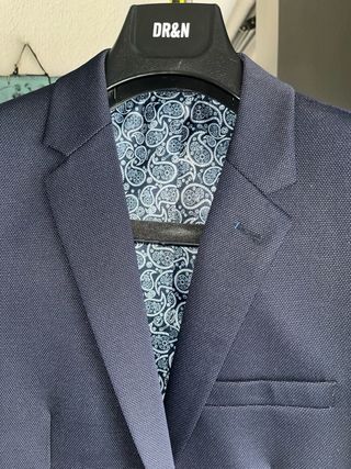 Traje azul hombre DR&N -impecable, solo un uso