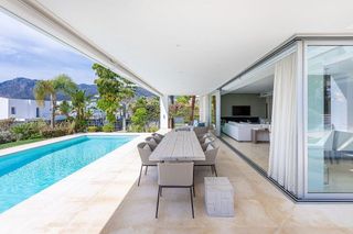 Chalet en alquiler en Río Real en Marbella
