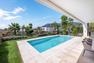 Chalet en alquiler en Río Real en Marbella