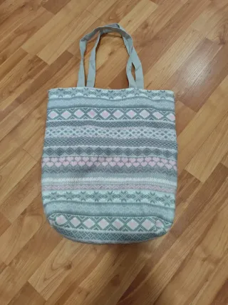 Bolso de tela estampado