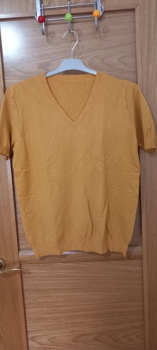 Blusa de mujer amarilla