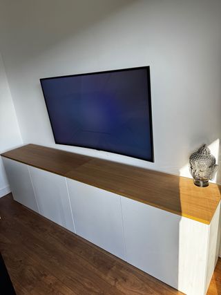 Mueble BESTA IKEA Blanco y Madera