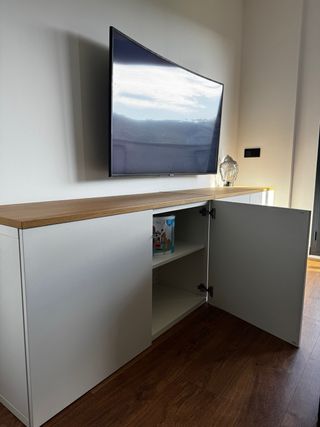 Mueble BESTA IKEA Blanco y Madera