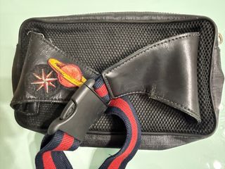 Riñonera Gucci Negra y Multicolor
