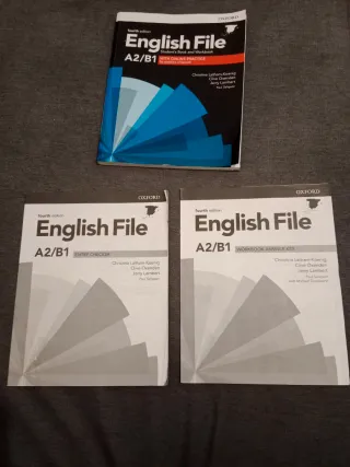 English File A2/b1 Student's Book And Workbook ...
