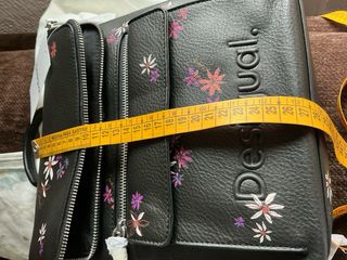 Mochila Desigual mini flores negra multicolor