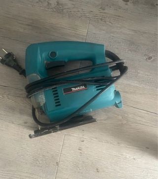 Sierra de calar Makita 4322 