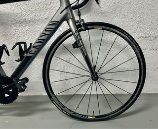 Bicicleta de carretera Canyon Carbono