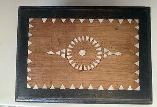 Scatola in legno decorata