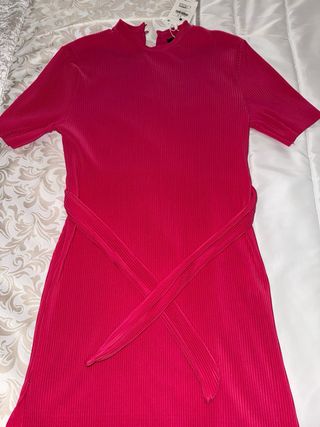 Vestido rosa manga corta