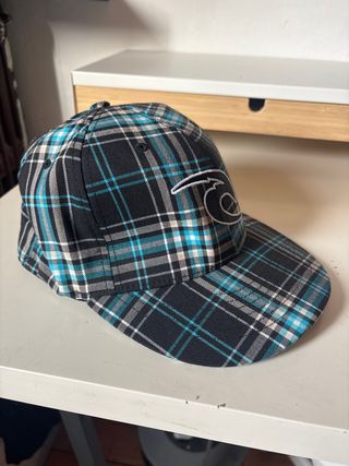 Gorra Rip Curl a cuadros