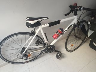 Bicicleta de carretera BTWIN