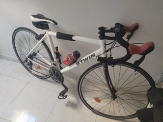 Bicicleta de carretera BTWIN