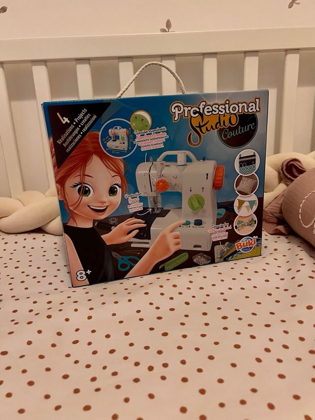 Máquina de coser infantil Buki