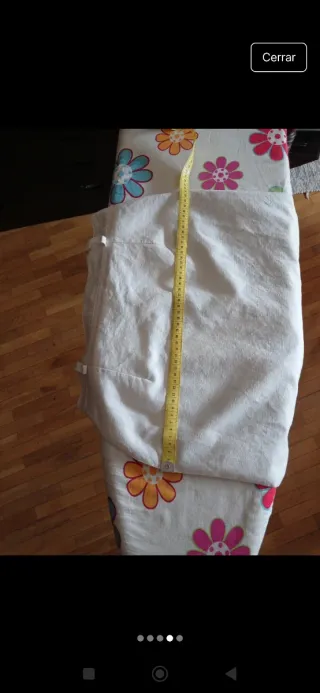 Falda blanca recta