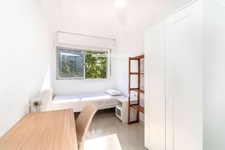 Piso en alquiler en Polígono Cartuja – La Paz en Granada