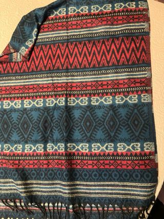 Fular Adolfo Domínguez estampado  étnico.