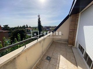 Casa adosada en alquiler en Prado de Somosaguas en Pozuelo de Alarcón