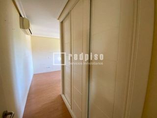 Casa adosada en alquiler en Prado de Somosaguas en Pozuelo de Alarcón
