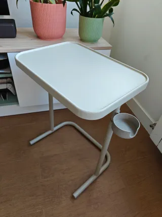 Mesa auxiliar plegable