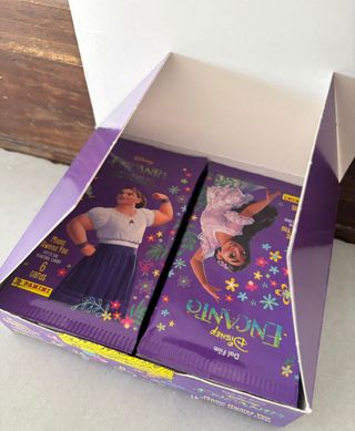 Caja Sobres Cromos Disney Encanto Panini