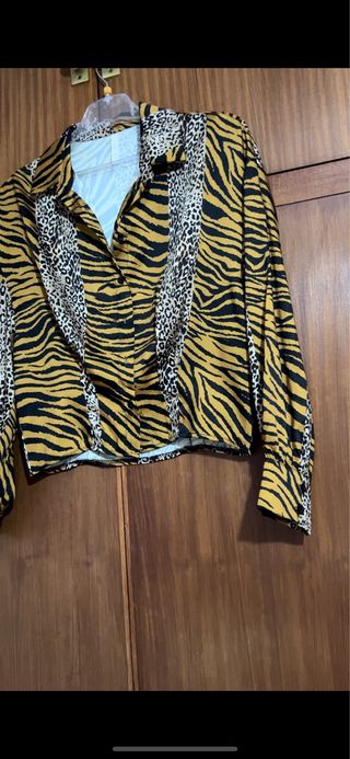 Camiseta estampada cebra y leopardo