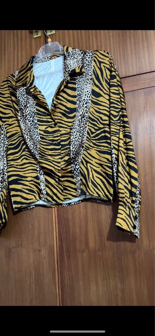 Camiseta estampada cebra y leopardo