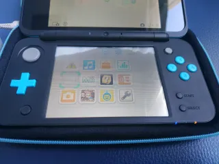 Nintendo NEW 2DS XL
