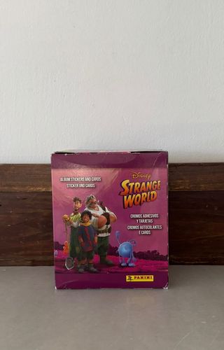 Caja Sobres Cromos Disney Strange World Panini