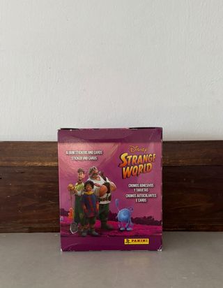 Caja Sobres Cromos Disney Strange World Panini