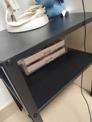 Mesita auxiliar Ikea negra sin abrir