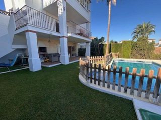 Chalet en alquiler en El Faro de Calaburra - Chaparral en Mijas