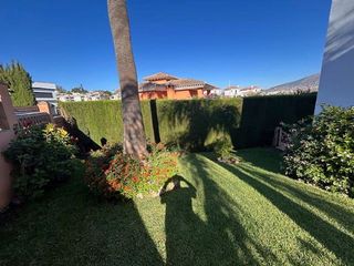 Chalet en alquiler en El Faro de Calaburra - Chaparral en Mijas